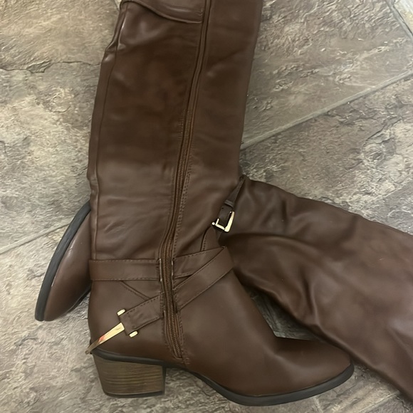 Like New Boots - Picture 7 of 7